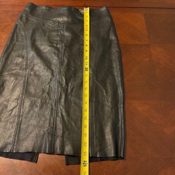 Express Womens Faux Leather Black Pencil Skirt Size 2 With Back Slit - Picture 6 of 13